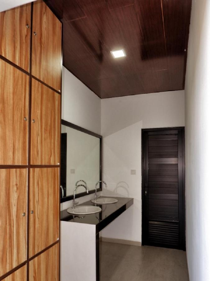 Guest House 555 Nki South Tangerang Ngoại thất bức ảnh
